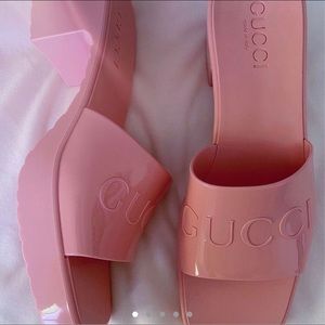 JELLY Gucci slides! In Pink and Black (message me)
